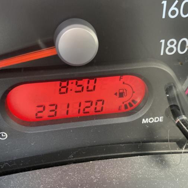 Bouton de warning SUZUKI ALTO 3 Photo n°14