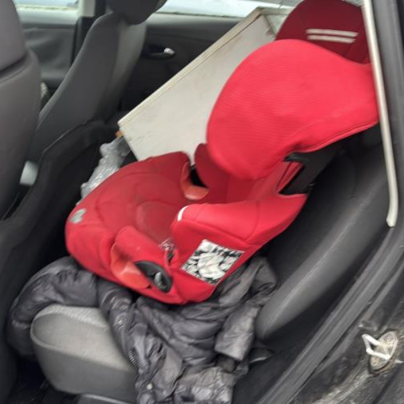 Bouton de warning SEAT ALTEA Photo n°15