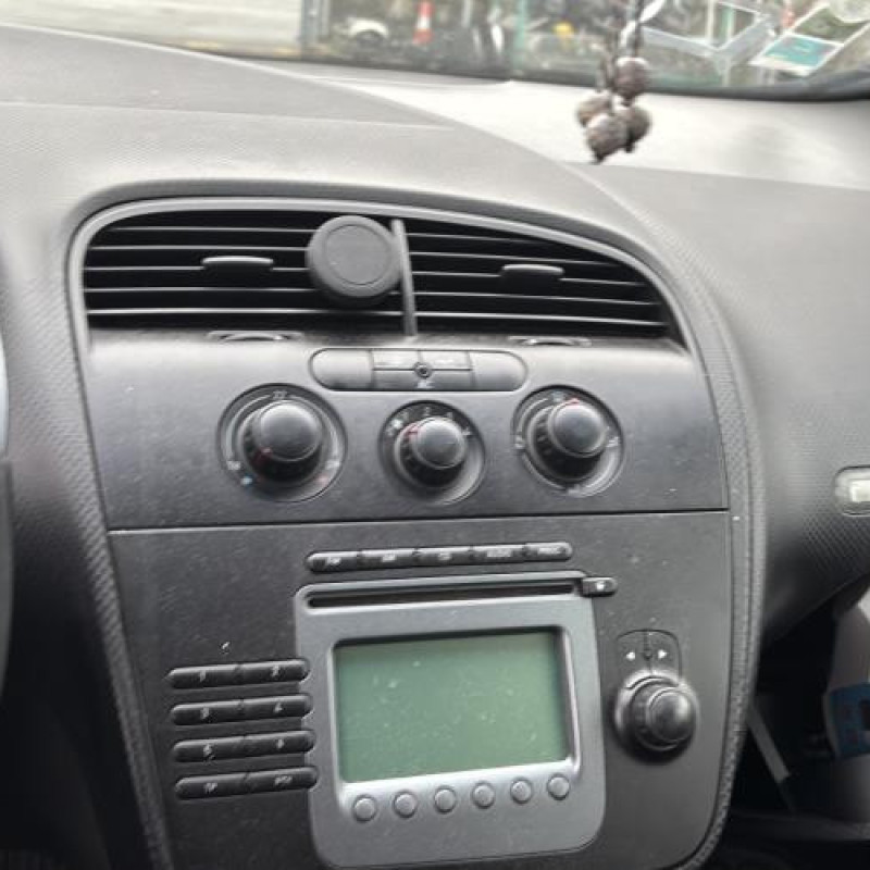 Bouton de warning SEAT ALTEA Photo n°20