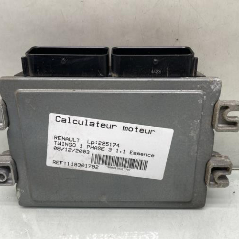Calculateur moteur RENAULT TWINGO 1 Photo n°4