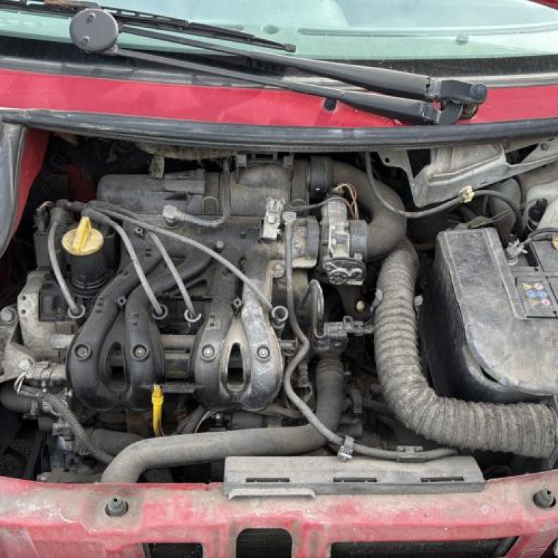 Calculateur moteur RENAULT TWINGO 1 Photo n°13