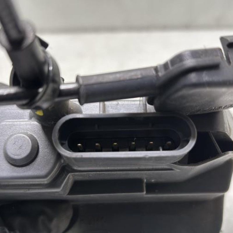 Serrure arriere gauche RENAULT SCENIC 2 Photo n°7