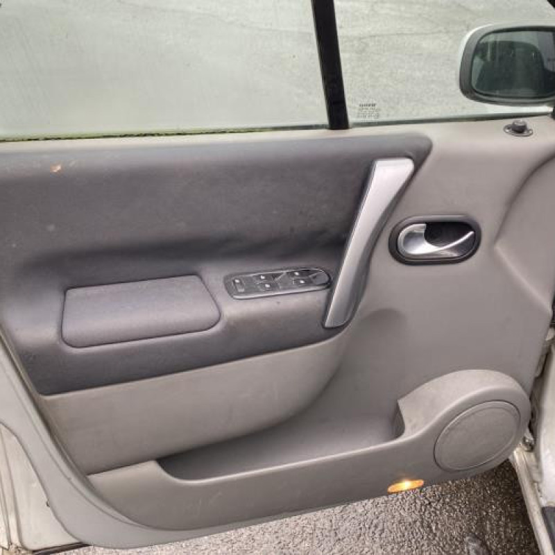 Boitier USM  RENAULT SCENIC 2 Photo n°12