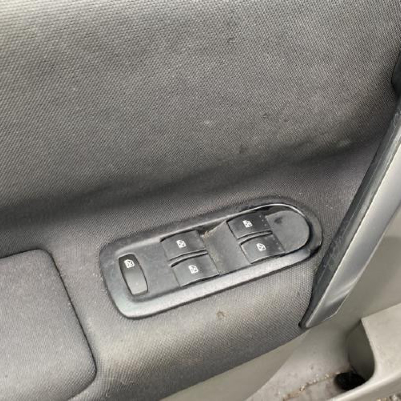 Boitier USM  RENAULT SCENIC 2 Photo n°13