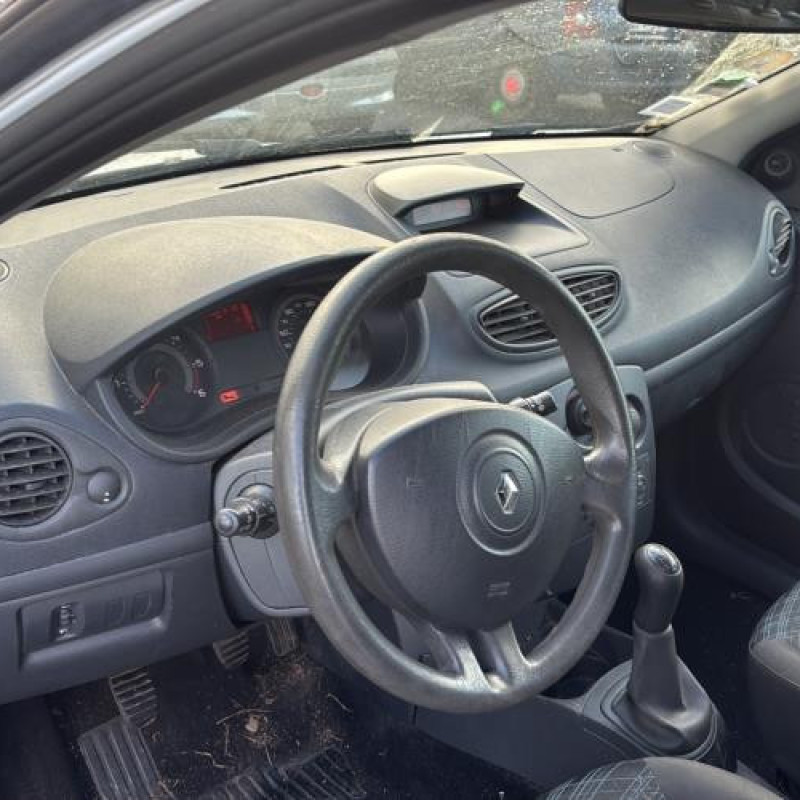 Boitier UCH RENAULT CLIO 3 Photo n°20