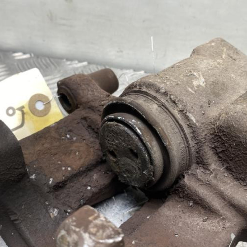 Etrier arriere gauche (freinage) RENAULT ESPACE 4 Photo n°3