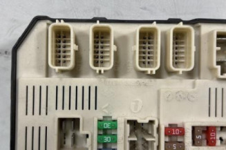 Boitier USM  RENAULT LAGUNA 3