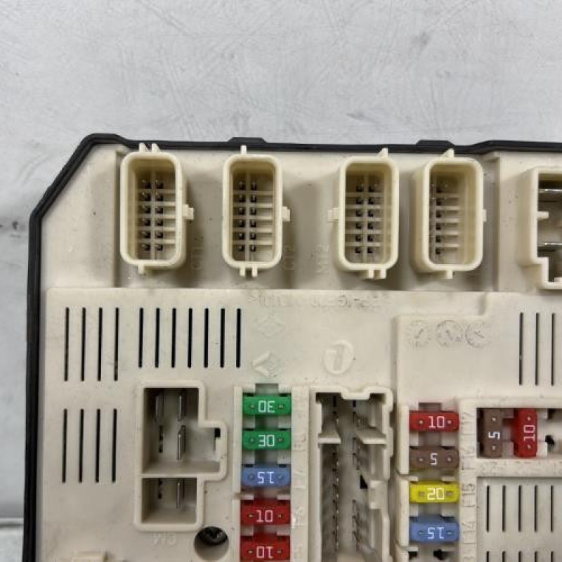 Boitier USM  RENAULT LAGUNA 3 Photo n°4