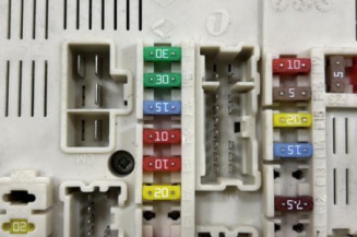 Boitier USM  RENAULT LAGUNA 3