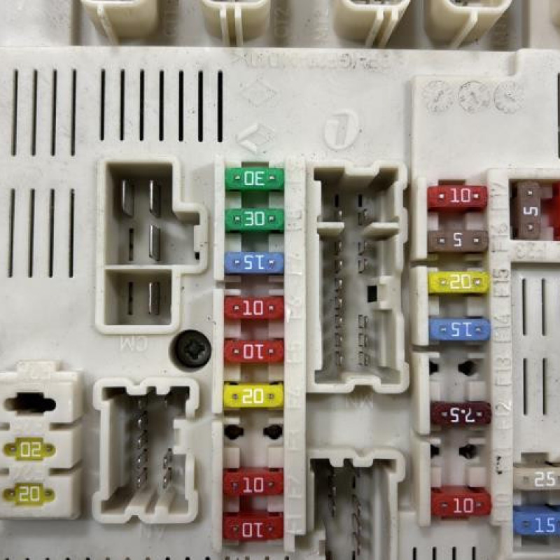 Boitier USM  RENAULT LAGUNA 3 Photo n°5