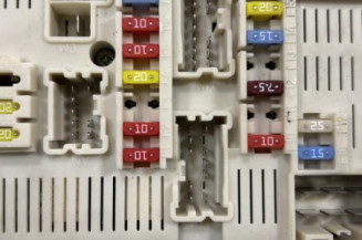 Boitier USM  RENAULT LAGUNA 3