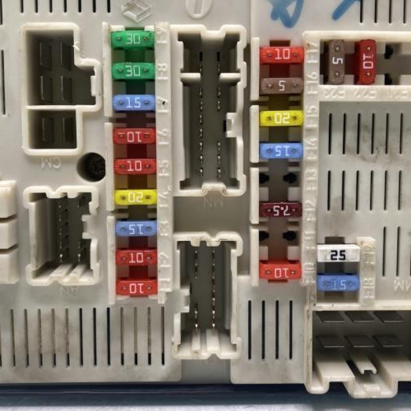 Boitier USM  RENAULT LAGUNA 3 Photo n°3