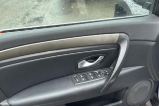 Boitier USM  RENAULT LAGUNA 3