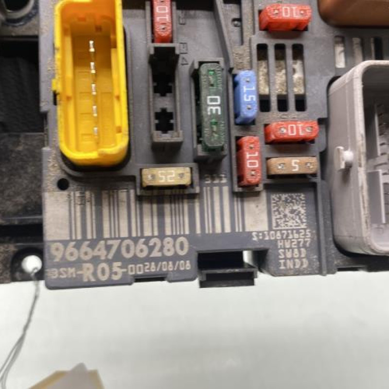 Boitier servitude moteur (BSM) PEUGEOT PARTNER 2 Photo n°2