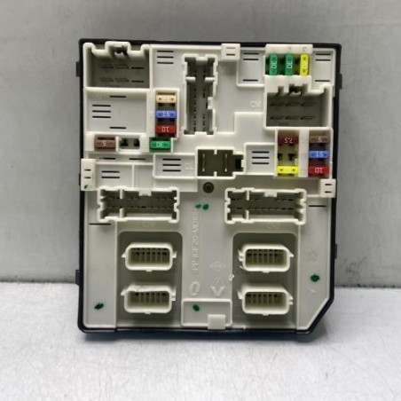 Boitier USM  RENAULT MEGANE 3 Photo n°1