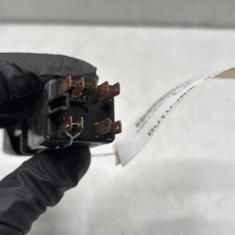 Bouton de warning RENAULT SUPER 5 Photo n°3