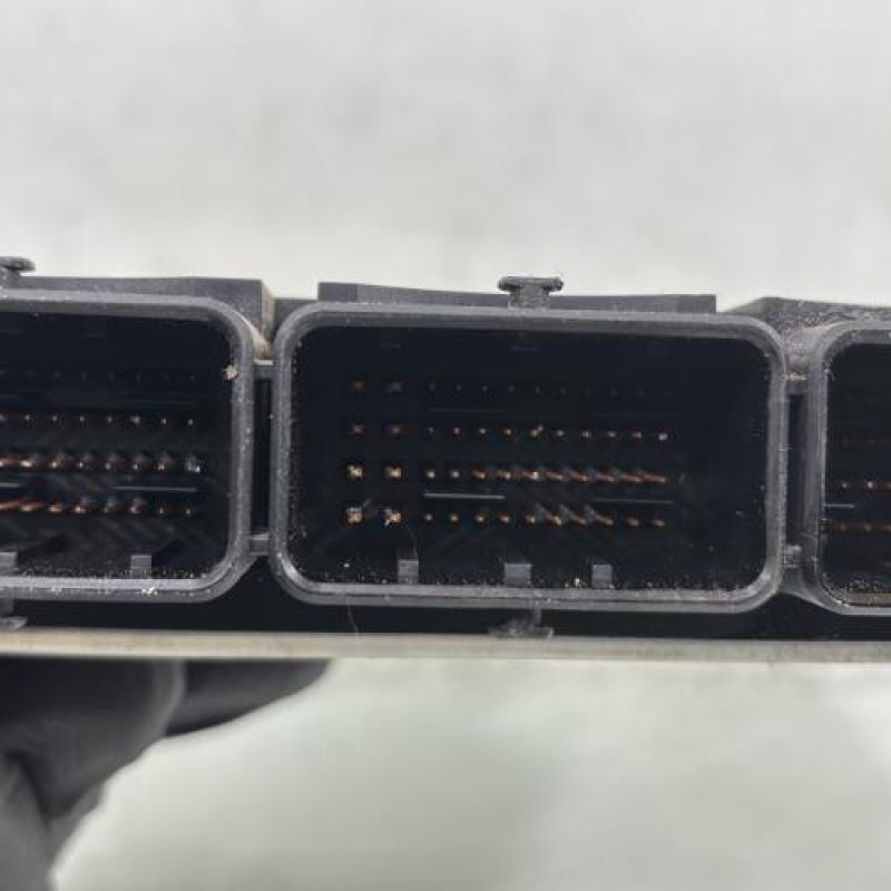 Calculateur moteur RENAULT VEL SATIS Photo n°5