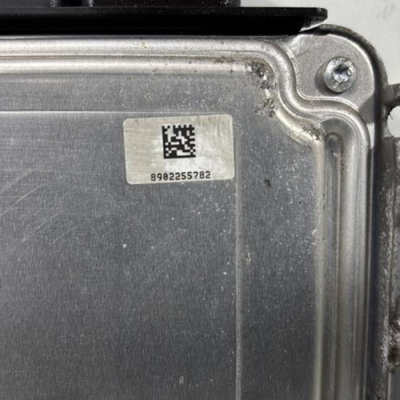 Calculateur moteur RENAULT VEL SATIS Photo n°7