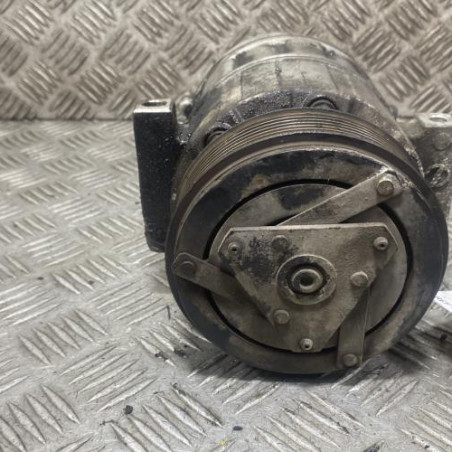 Compresseur clim RENAULT VEL SATIS Photo n°1