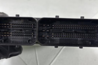 Calculateur moteur VOLKSWAGEN GOLF 5