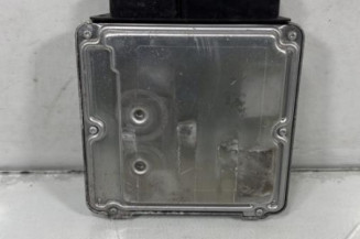 Calculateur moteur VOLKSWAGEN GOLF 5