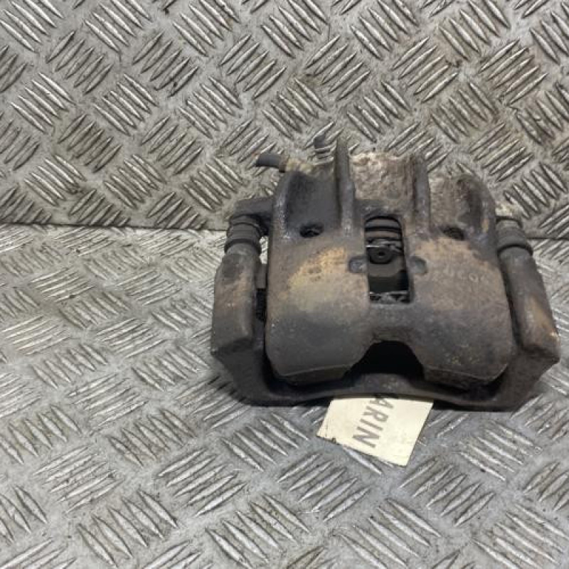 Etrier avant droit (freinage) CITROEN XSARA Photo n°1