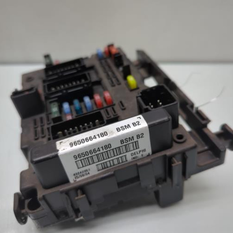 Boitier servitude moteur (BSM) PEUGEOT 307 Photo n°2