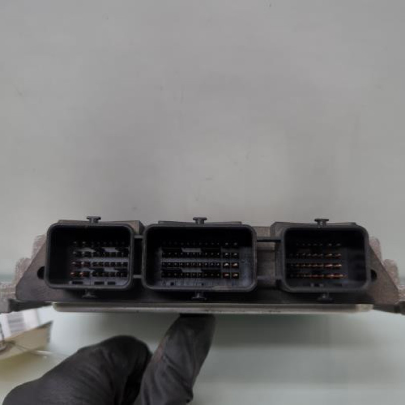 Calculateur moteur PEUGEOT 307 Photo n°3