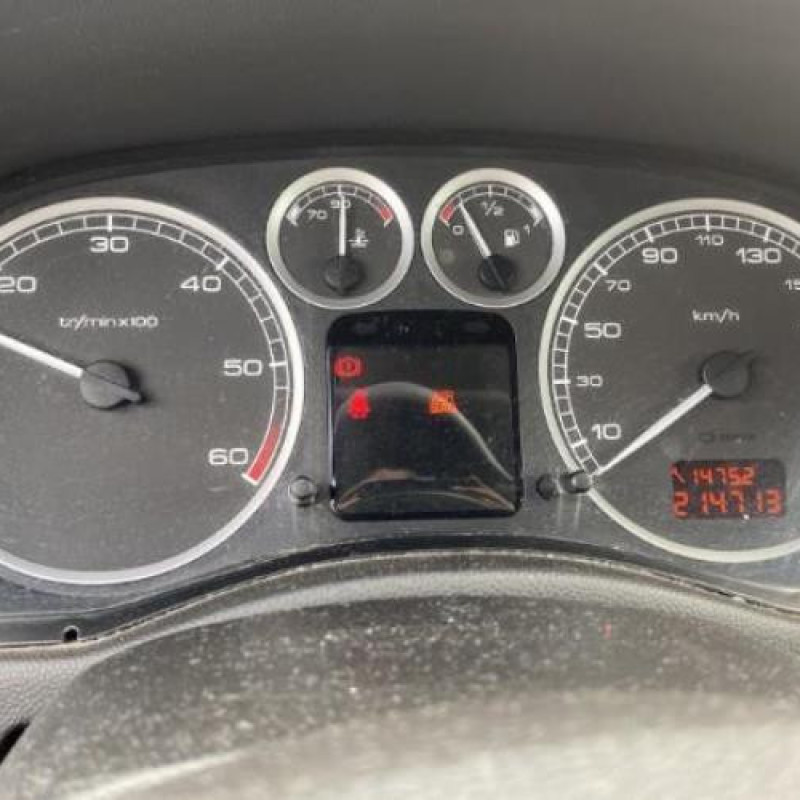 Calculateur moteur PEUGEOT 307 Photo n°6