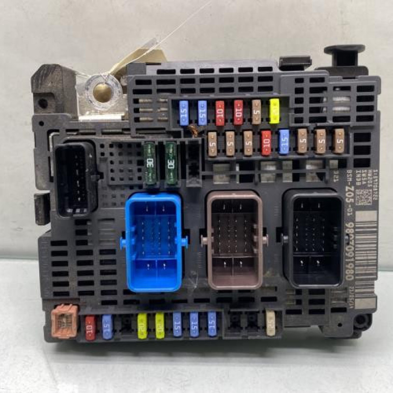 Boitier servitude moteur (BSM) PEUGEOT 308 2 Photo n°1