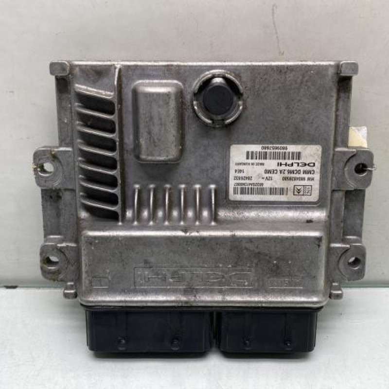 Calculateur moteur PEUGEOT 308 2 Photo n°1