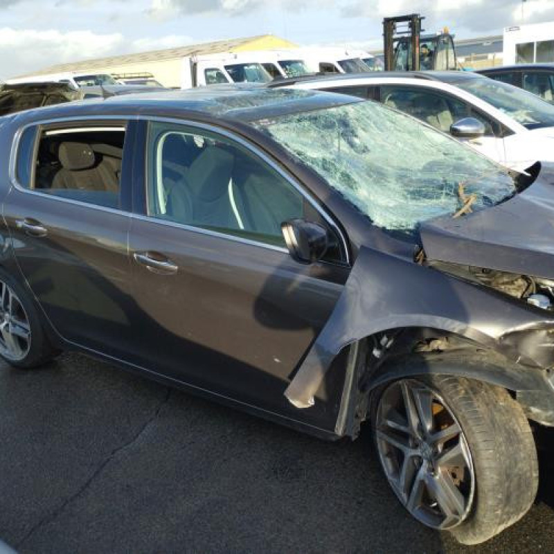 Calculateur moteur PEUGEOT 308 2 Photo n°11