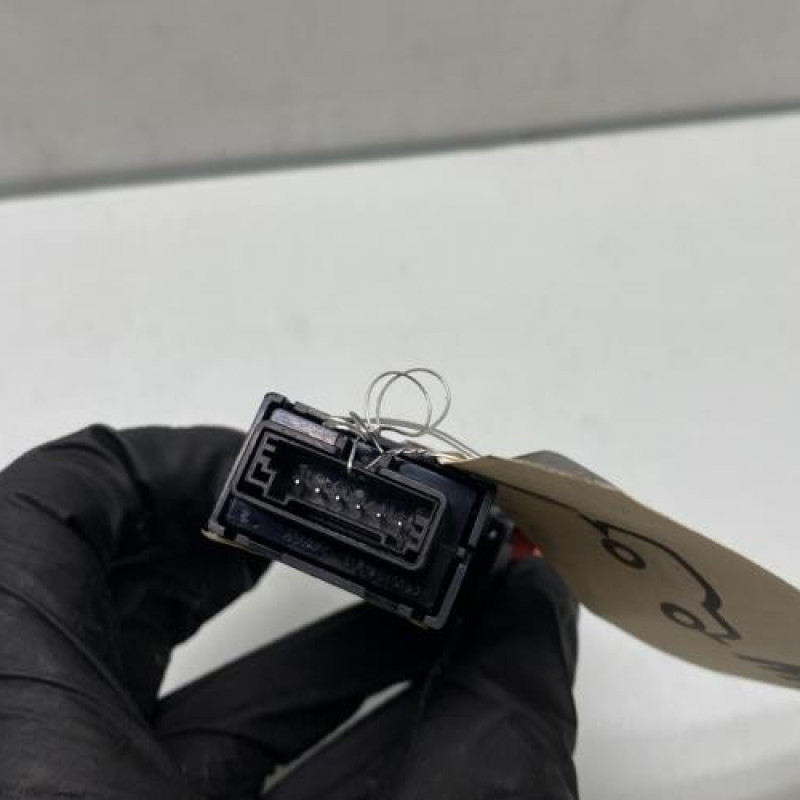 Bouton de warning HYUNDAI I 10 2 Photo n°3