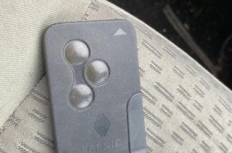 Boitier USM  RENAULT GRAND SCENIC 2