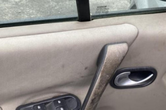 Boitier USM  RENAULT GRAND SCENIC 2