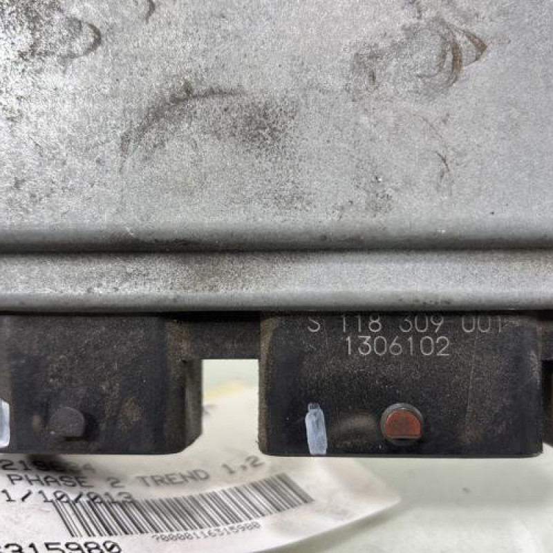 Calculateur moteur FORD FIESTA 6 Photo n°4