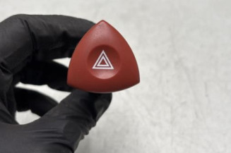 Bouton de warning RENAULT LAGUNA 2 Photo n°1
