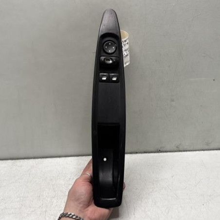 Interrupteur de leve vitre avant gauche CITROEN C4 1 Photo n°1