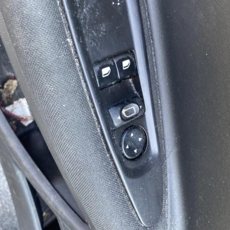 Boitier BSI CITROEN C4 1 Photo n°15