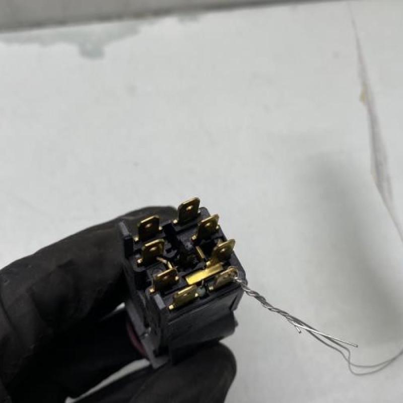 Bouton de warning PEUGEOT 106 Photo n°3