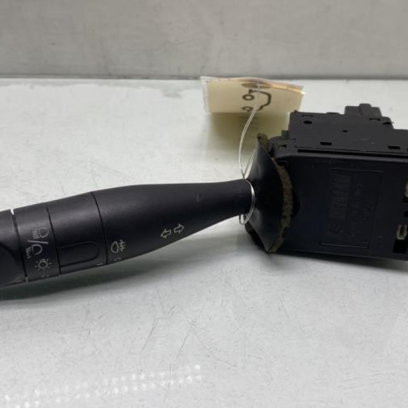 Commodo phare PEUGEOT 106 Photo n°1