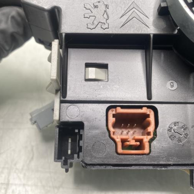 Com (Bloc Contacteur Tournant+Commodo Essuie Glace+Commodo Phare) CITROEN C2 Photo n°7