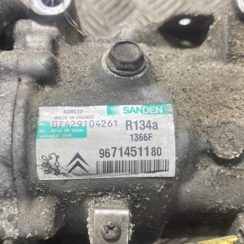 Compresseur clim CITROEN DS5 Photo n°2