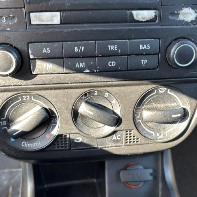 Bloc ABS (freins anti-blocage) VOLKSWAGEN FOX Photo n°18