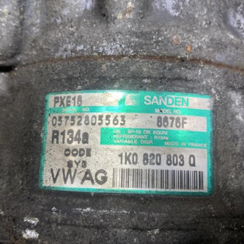 Compresseur clim VOLKSWAGEN GOLF PLUS Photo n°2