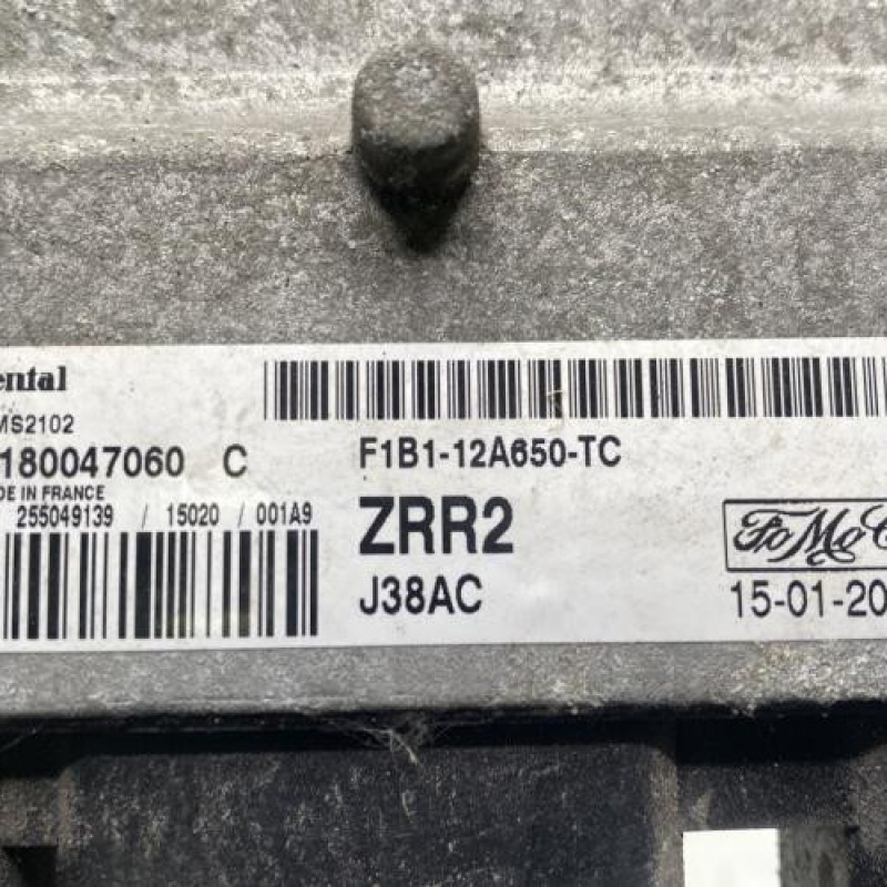 Calculateur moteur FORD FIESTA 6 Photo n°4