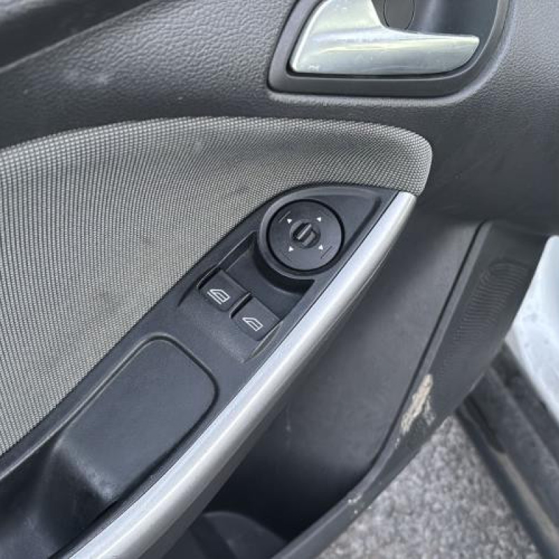 Compresseur clim FORD FOCUS 3 Photo n°15