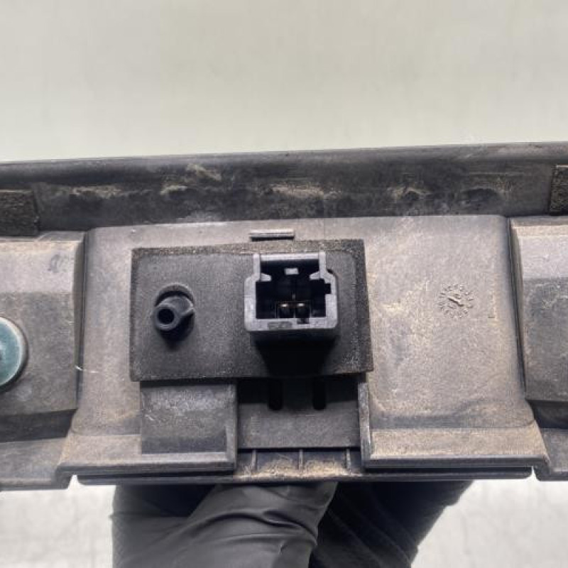 Bouton de coffre PEUGEOT 207 Photo n°3