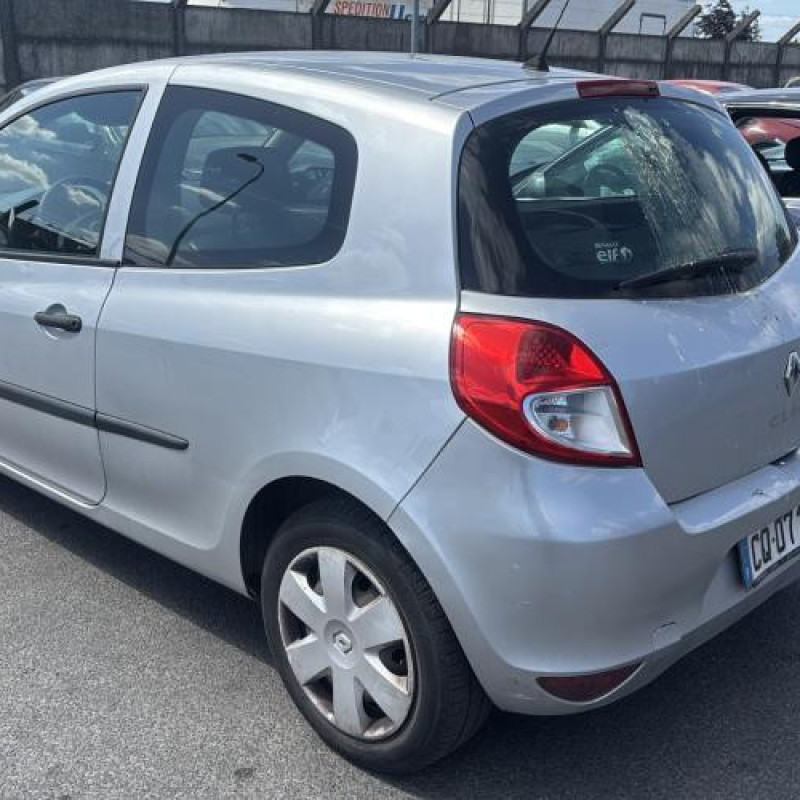 Boitier UCH RENAULT CLIO 3 Photo n°8