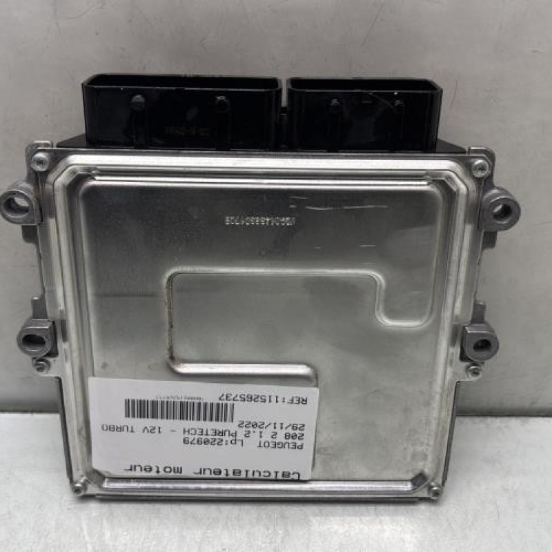 Calculateur moteur PEUGEOT 208 2 Photo n°4
